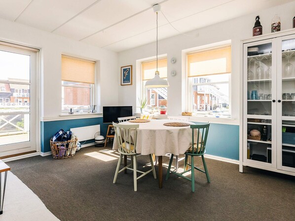 Apartment | Interior - 4 Person Holiday Home in Borre (Borre)