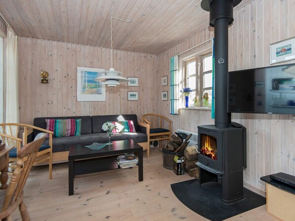 House | Living area - 6 Person Holiday Home in Grenaa (Grenaa)