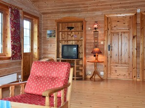 TV - 4 Person Holiday Home in Olden (Stryn)