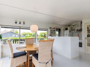 House | Dining