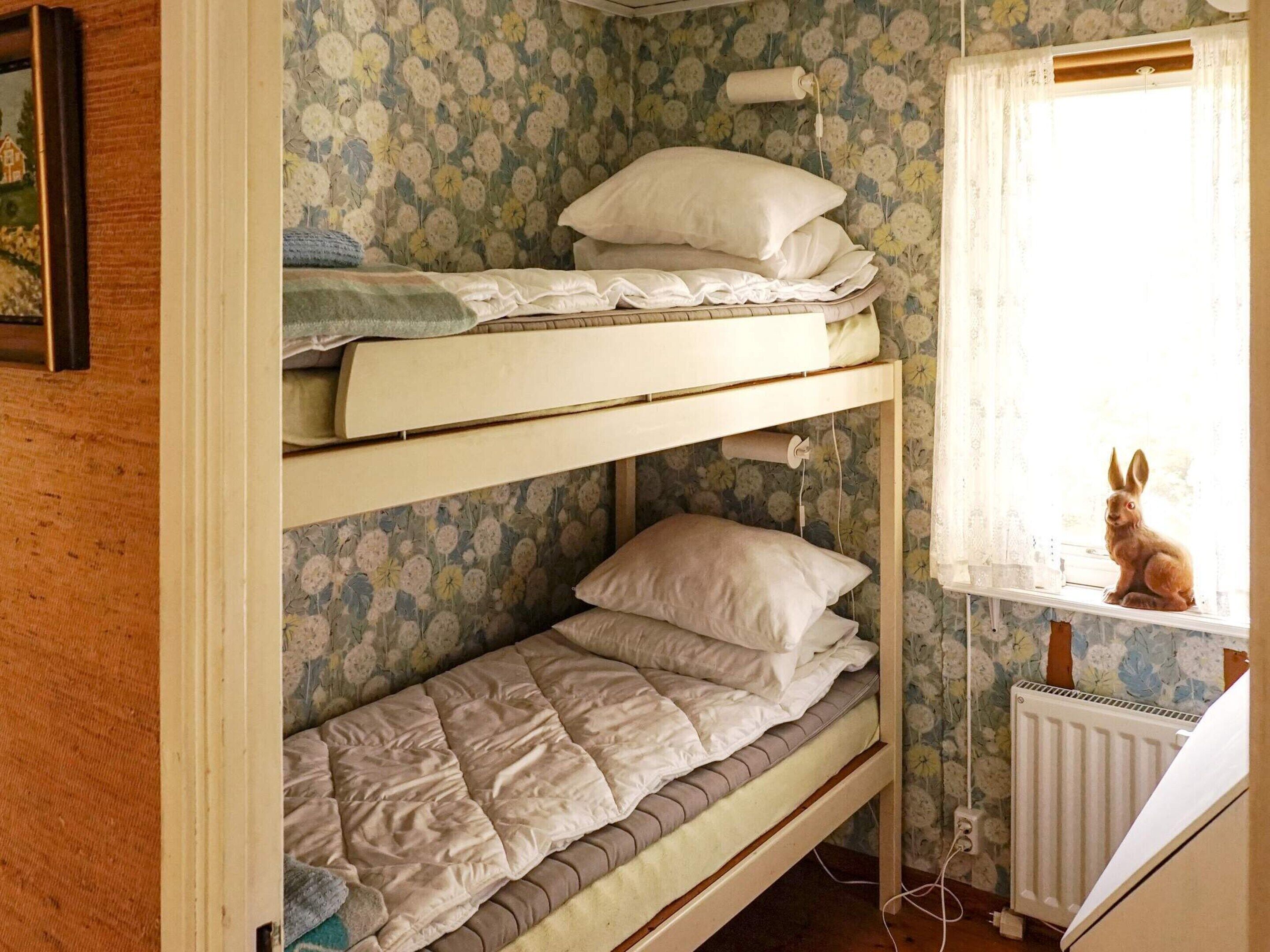 3 bedrooms, individually furnished