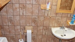 Shower - 4 Person Holiday Home in Eidsvåg (Nesset)