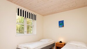 2 bedrooms, cribs/infant beds - Elegant Holiday Home in Nordjylland With Terrace (Læsø)