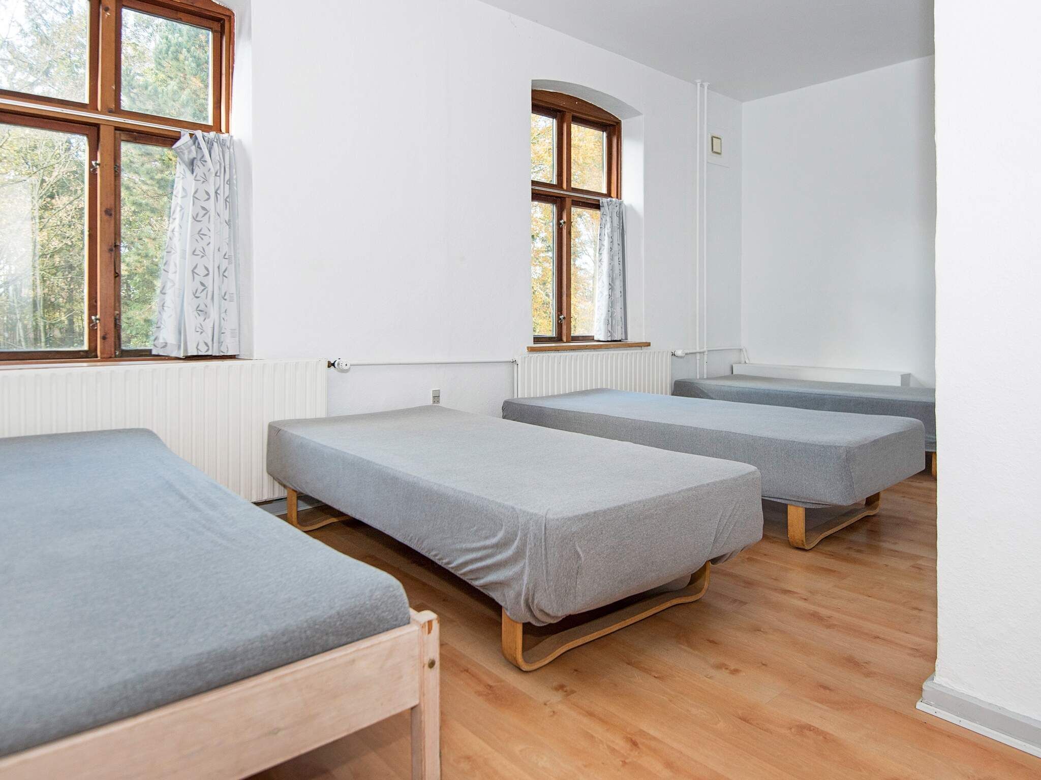 5 Schlafzimmer, Babybetten