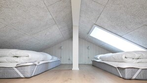 House - 8 Person Holiday Home in Bindslev (Bindslev)