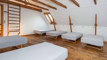 17 Schlafzimmer, Babybetten