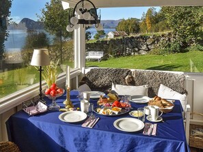 Ulkoruokailutilat