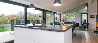 Luxury Retreat in Lonstrup-by Traum