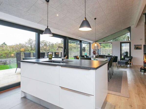 House | Dining