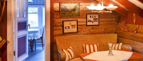 تناول الطعام