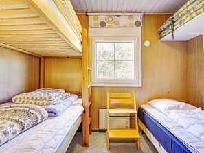3 Schlafzimmer, Babybetten
