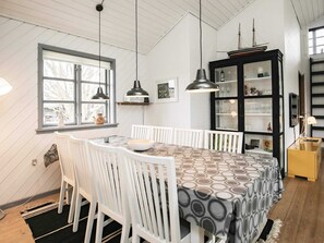 Dining - 8 Person Holiday Home in Frorup (Frørup)