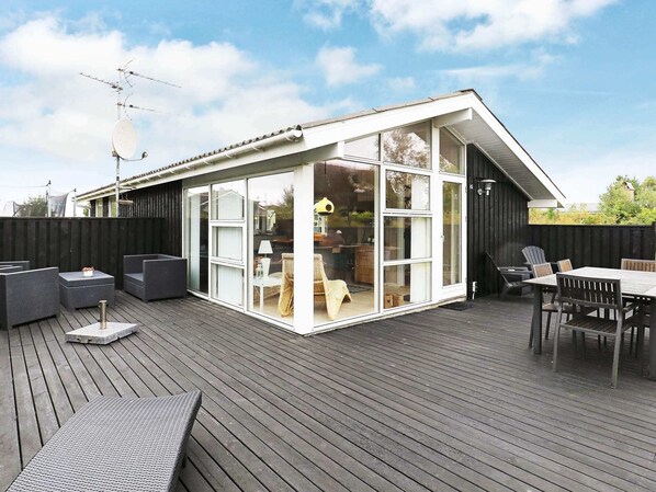 House | Exterior - 6 Person Holiday Home in Frederikshavn (Frederikshavn)