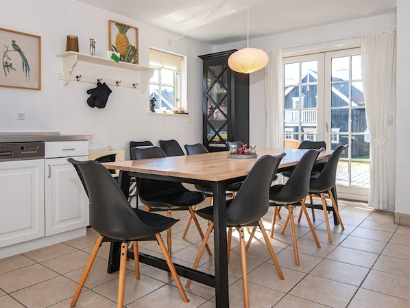 House | Dining