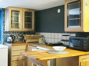Coffee/tea maker, fridge, microwave - 2 Person Holiday Home in Bullaren (Bullaren)