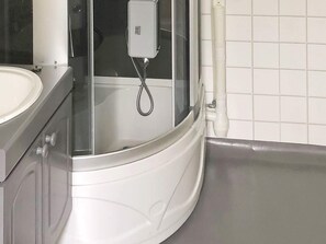 House | Bathroom - 6 Person Holiday Home in Vevelstad (Vevelstad)