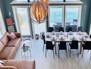 House | Dining