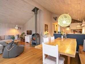 House | Living room - Spacious Holiday Home in Jutland With Outdoor Whirlpool (Pandrup)
