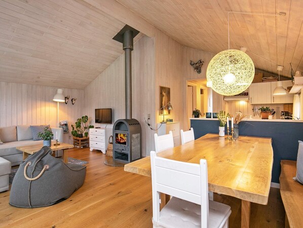 House | Living room