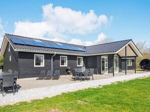 Exterior - 4 Star Holiday Home in Romo (Rømø)