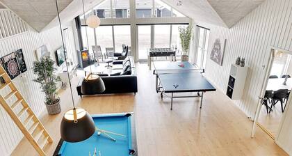 24 Person Holiday Home in Grenaa