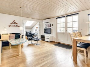 Dining - 7 Person Holiday Home in Hals (Hals)