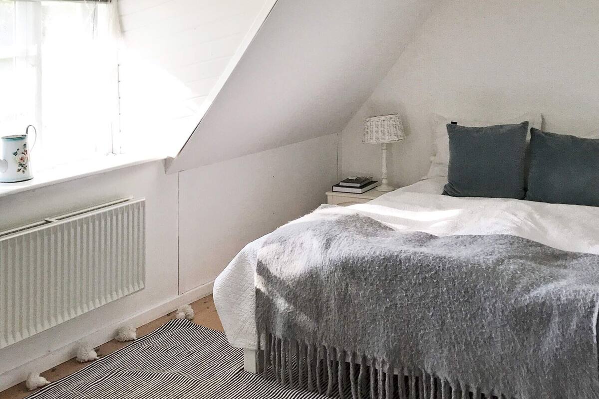 4 bedrooms