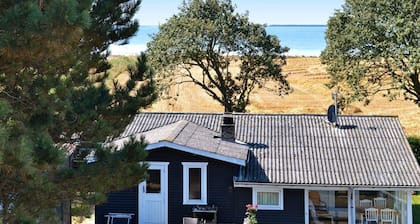 6 Person Holiday Home in Martofte