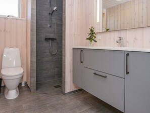 House | Bathroom