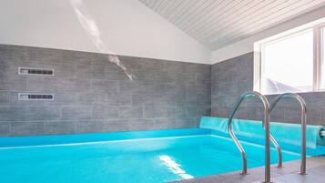 Hus | Pool | Indendørs pool, udendørs pool