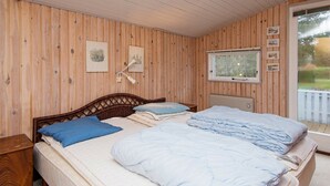 Room - Enticing Holiday Home in Jutland With Roofed Terrace (Glesborg)