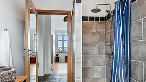 Bathroom - Holiday Home in Funen near Sea (Faaborg)