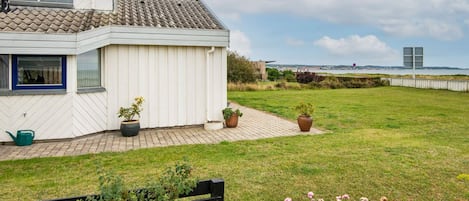 House | Property grounds