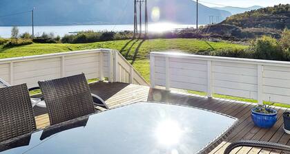 4 Star Holiday Home in Midsund