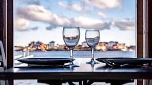 Balcony - 4 Person Holiday Home in Bogøyvær (Froya)