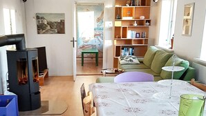 Dining - Charming Holiday Home in Harboøre With Terrace (Harboore)