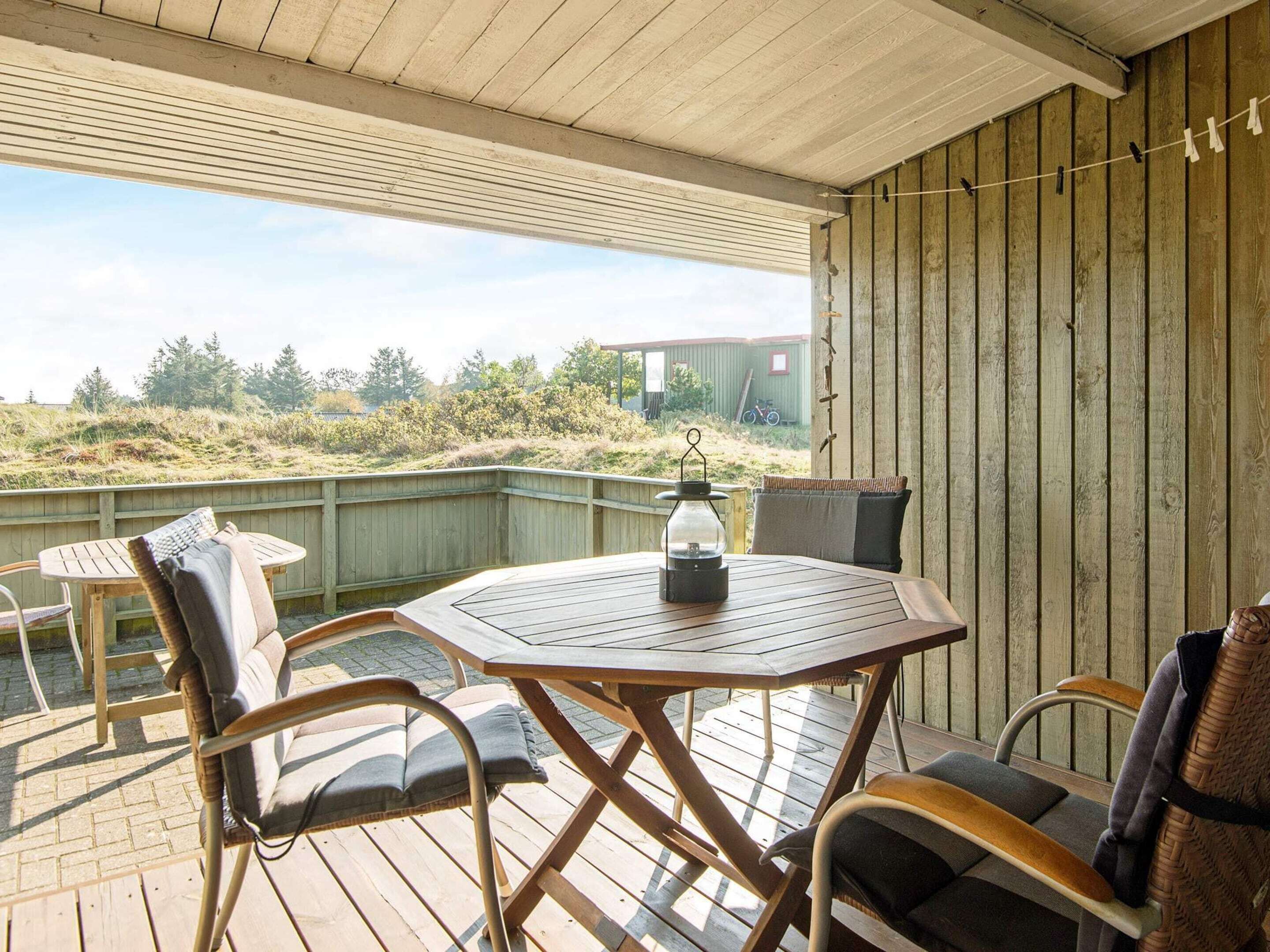 House | Outdoor dining