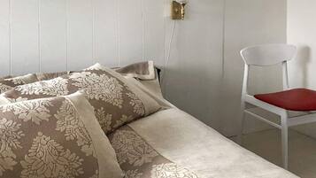 House | 5 bedrooms, individually furnished