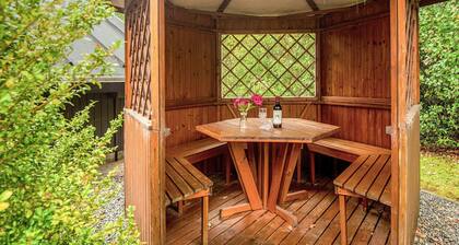 6 Person Holiday Home in Farvang