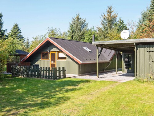 6 Person Holiday Home in Farvang