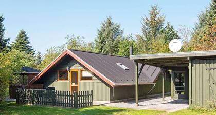 6 Person Holiday Home in Farvang