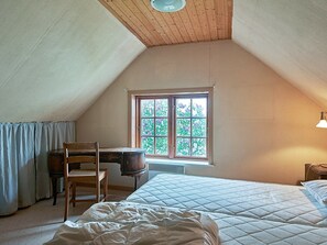 2 Schlafzimmer, Babybetten