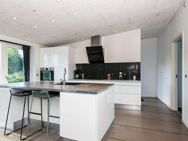 House | Private kitchen | Highchair