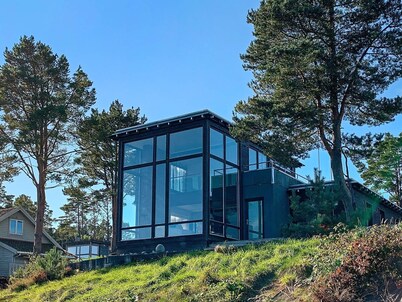 6 Person Holiday Home in Mosterhamn