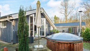 Spa - Modern Holiday Home in Jutland With Sauna (Ansager)