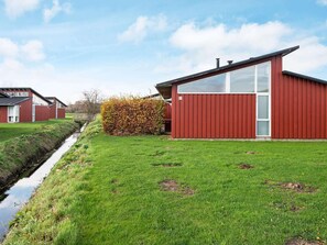 House | Water view