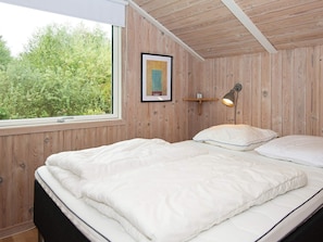 House | 3 bedrooms, individually furnished