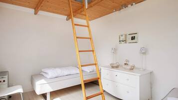 2 bedrooms