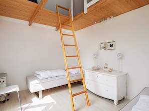 2 bedrooms