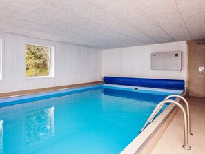 Hus | Pool | Inomhuspool och utomhuspool